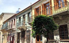 Backpackers & Travelers Central Old Town